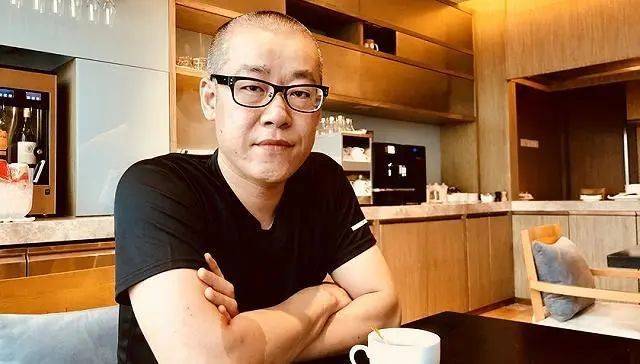 自称推特新CEO<strong></p>
<p>比特币交易网站</strong>，被李笑来引路，这个币圈大忽悠，到底什么来头？