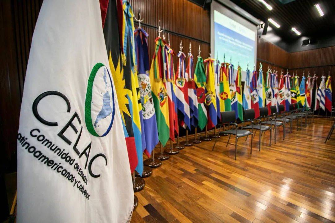 美国又得紧张一下了<strong></p>
<p>美国货币</strong>，全球第二大货币区卷土重来