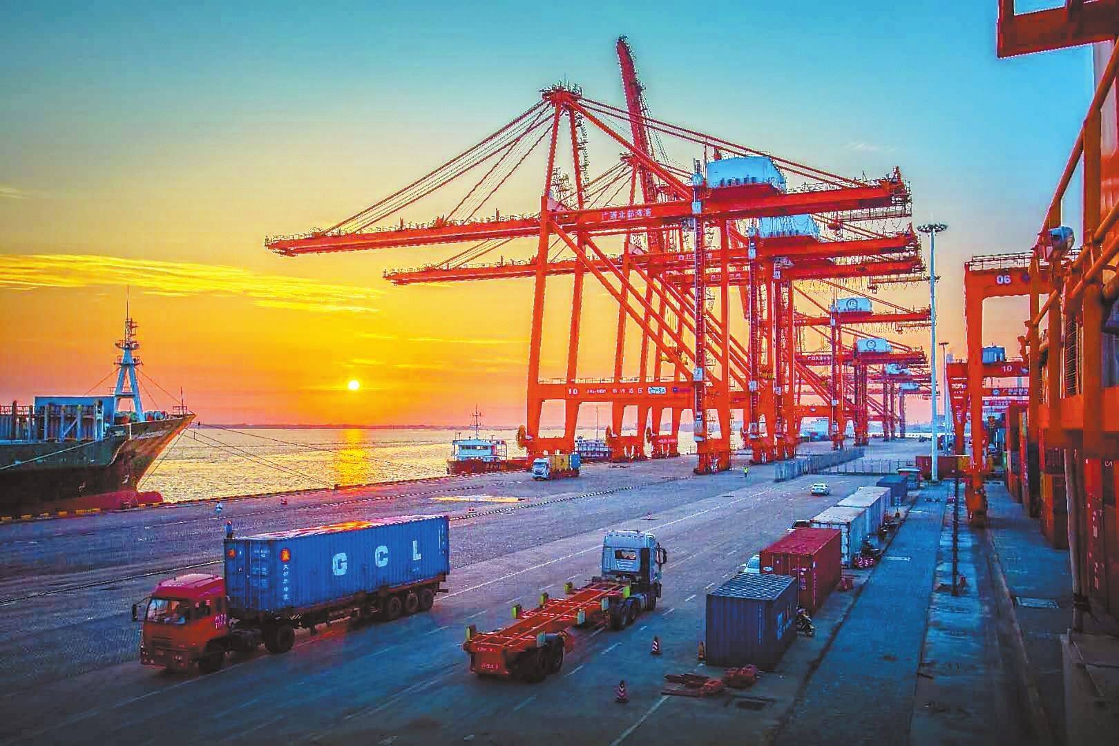 中国第一大港口：货物吞吐量超过12.5亿吨<strong></p>
<p>原油密度</strong>，领先唐山、上海、青岛
