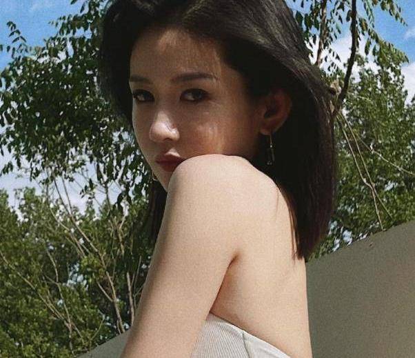 原创李易峰作品被下架<strong></p>
<p>易架虚拟币</strong>，湾湾V指数飙升，郭子瑜拿下类目榜第一名