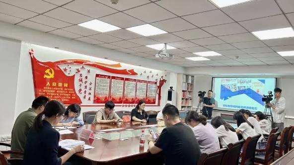 江苏消保委提示微短剧充值陷阱：虚拟币太“虚”<strong></p>
<p>虚拟领先币</strong>，消费者无法预判支付金额