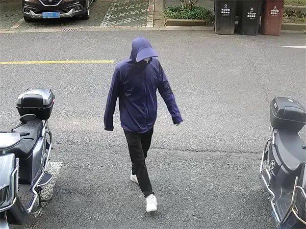 男子对前妻动起“歪脑筋”<strong></p>
<p>虚拟币CG</strong>，潜入其家中……上海警方：刑拘