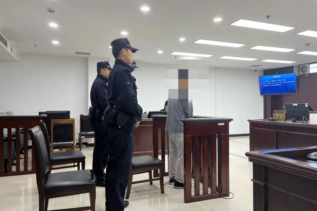 无耻！北京一对情侣租房<strong></p>
<p>虚拟币跨期</strong>，遭五旬房东潜入、偷窥