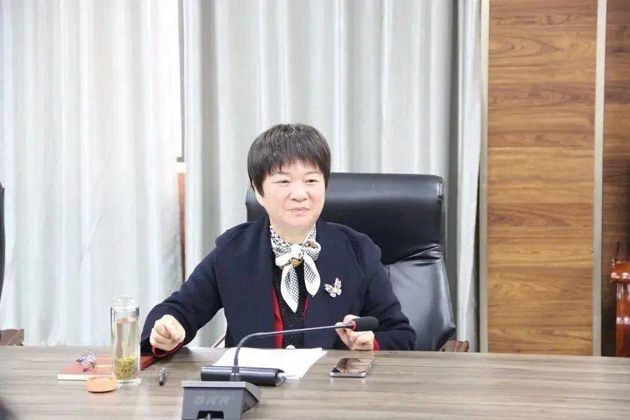 河南一原副厅级女干部被开除党籍<strong></p>
<p>沉迷虚拟币</strong>！卸任不到两个月就被查