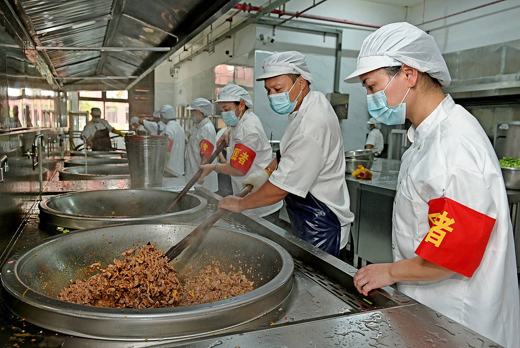 教育局局长到校园陪餐每月至少一次<strong></p>
<p>摇虚拟币</strong>，别搞成形式主义