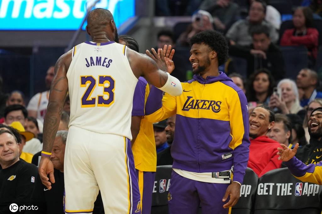 2024NBA十大事件：绿军夺冠 老詹四万分+父子同台