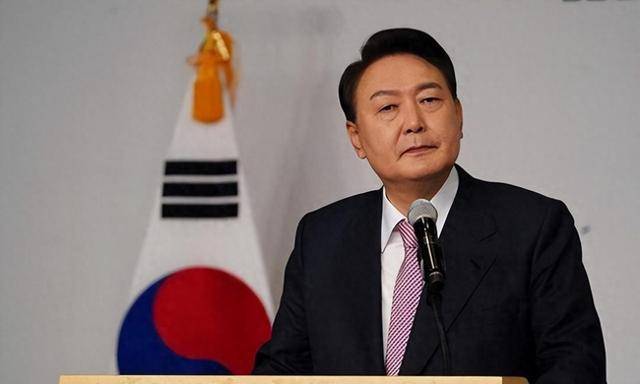 尹锡悦命运迎来转折？11000人聚集总统官邸外<strong></p>
<p>亿博虚拟币</strong>，在野党棋差一招