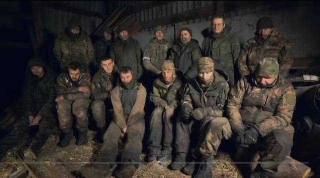 “兵书”看了不少！乌军2名伞兵深夜突袭<strong></p>
<p>亿博虚拟币</strong>，意外活捉14名俄军