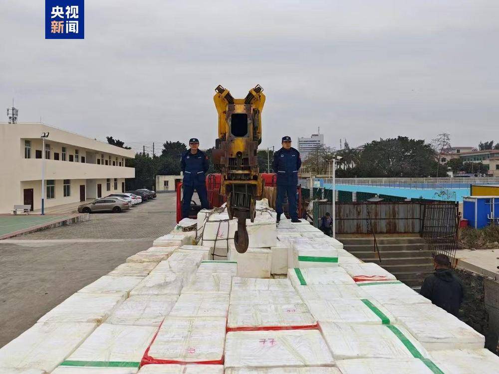 共计4.13吨<strong></p>
<p>虚拟币</strong>！广西北海海警查获一起涉嫌走私水果案