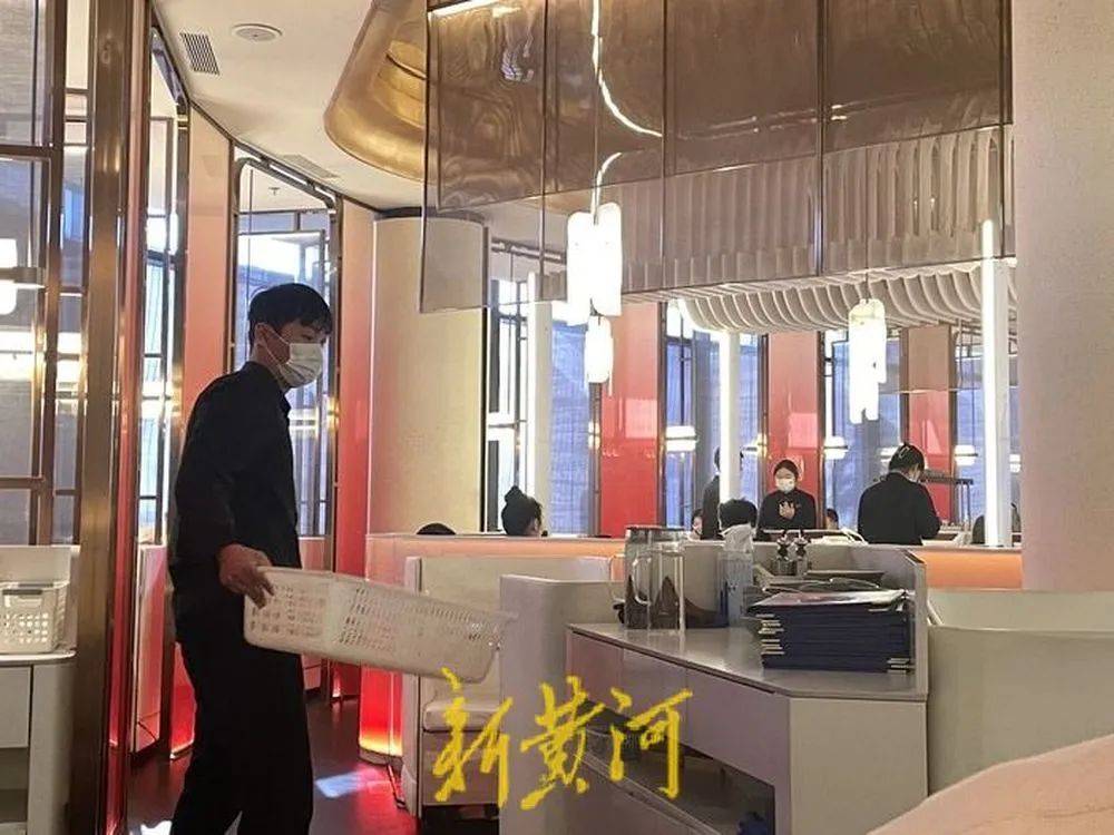“张兰封号”风波后的麻六记：线下门店直播意外爆火<strong></p>
<p>虚拟sd币</strong>，济南店直播间当日点赞超1665万