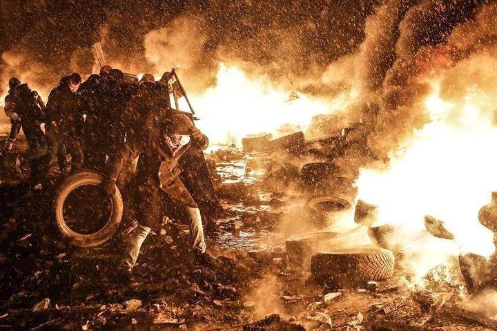 没想到<strong></p>
<p>爱米虚拟币</strong>，泽连斯基是个“狠角色”！深夜号令乌军，对美俄目标开打