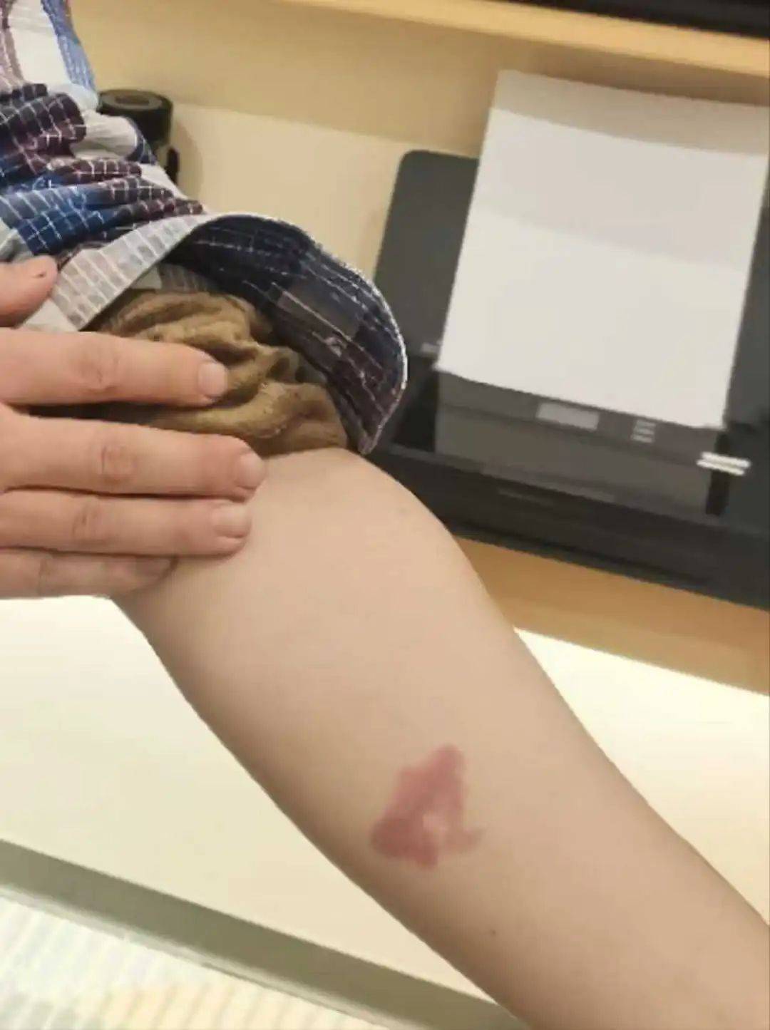 42岁男子被亲生父母找到！丢了37年<strong></p>
<p>爱米虚拟币</strong>，有房有车，女儿已14岁