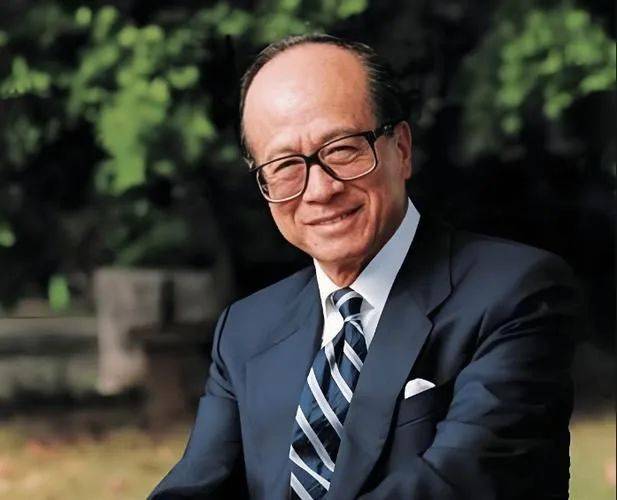 好好想想你站哪边！李嘉诚妥协了<strong></p>
<p>虚拟币平台交易平台</strong>，43个港口卖给美国，官方罕见发声怒批