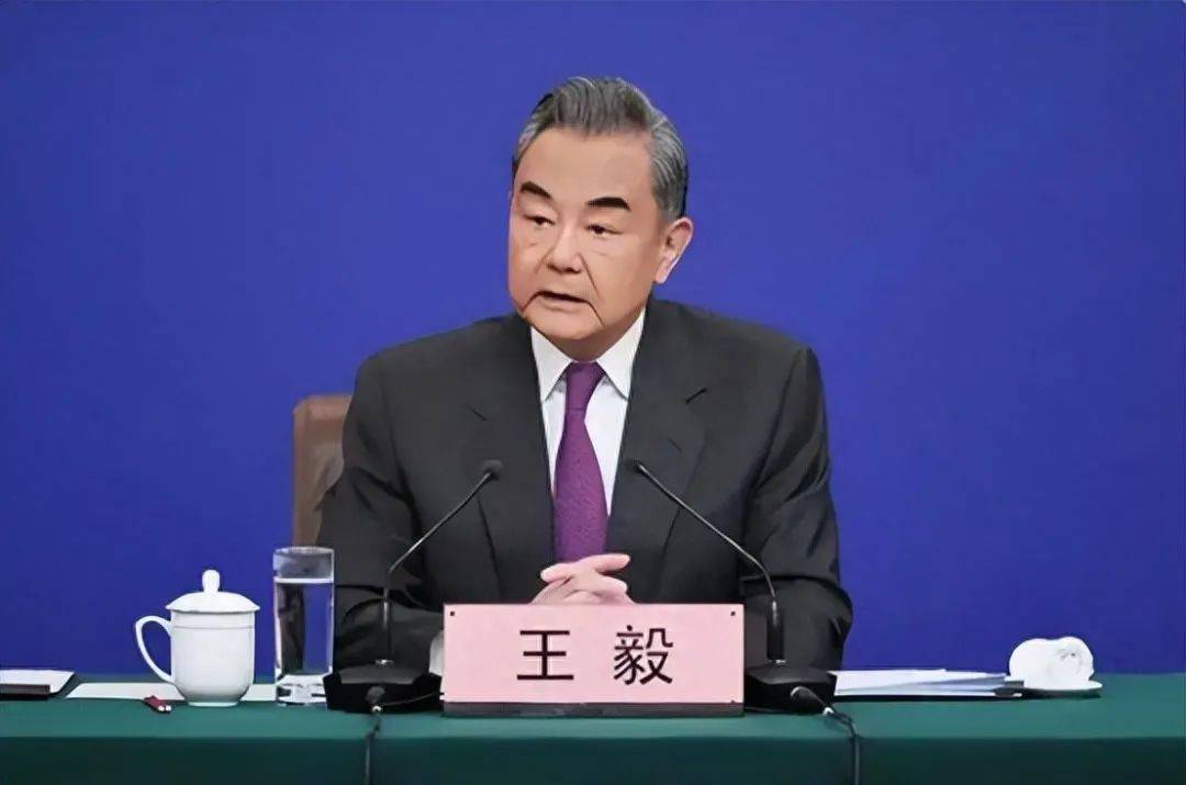 王毅再定台湾地位<strong></p>
<p>虚拟币平台交易平台</strong>，台当局激烈反击三招，解放军八字法则展示决心