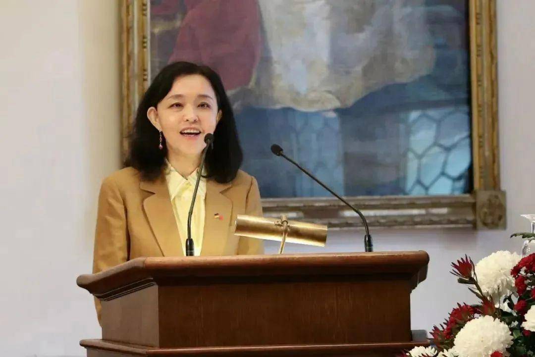 41岁升正厅的她<strong></p>
<p>虚拟币钱包</strong>，职务调整（附简历）