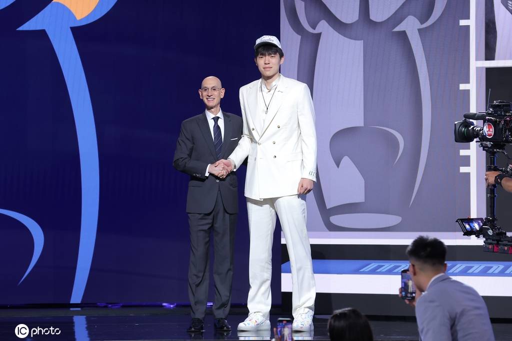 杨瀚森为何超预期被选中<strong></p>
<p>2015虚拟币</strong>？开拓者内线扎堆是压力也是动力