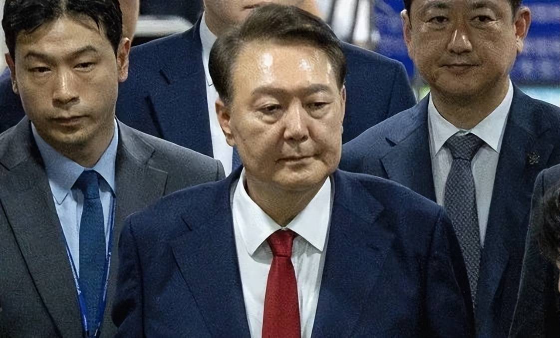尹锡悦被拘首日菜单曝光<strong></p>
<p>币盛虚拟币</strong>，有蒸土豆辣白菜，牢房内部条件：没床没空调，只能打地铺