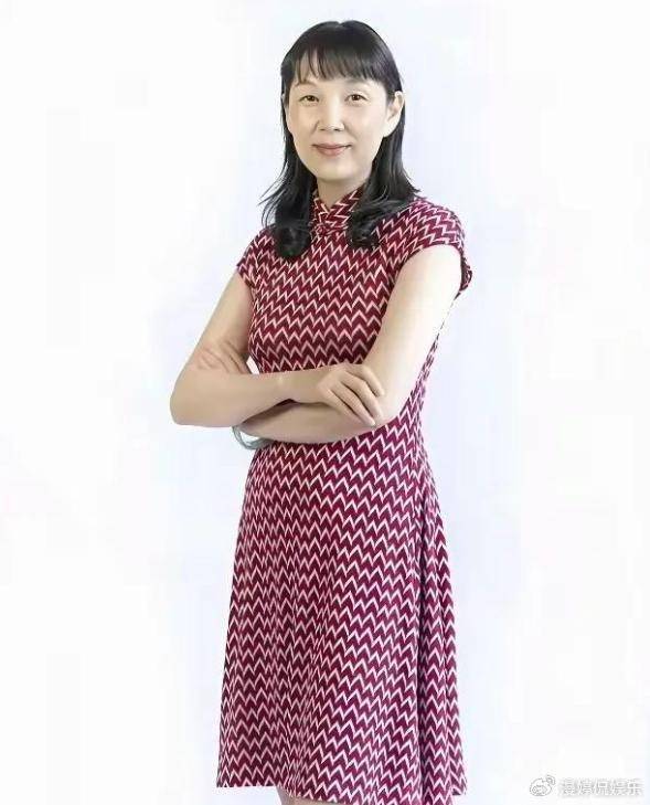 杜建英大学旧照曝光<strong></p>
<p>虚拟币源码</strong>，难怪能上位！两儿子名字暗藏深意，手握股权