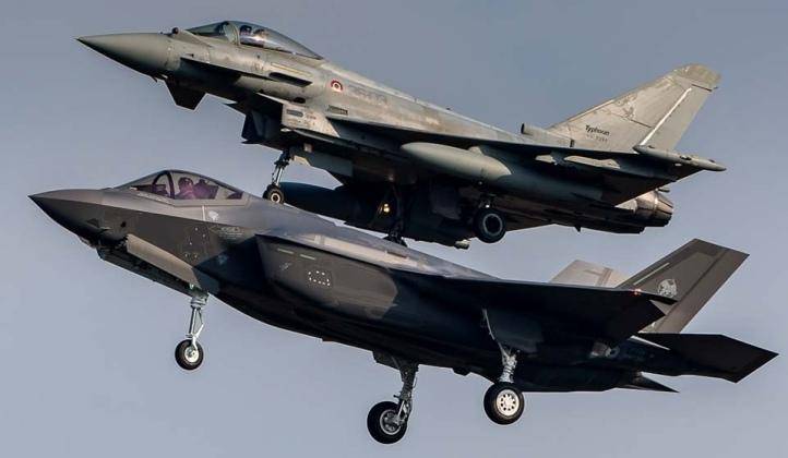 买不到F-35<strong></p>
<p>日本</strong>，不愿意买枭龙，不敢买歼-10，土耳其只能买台风了？