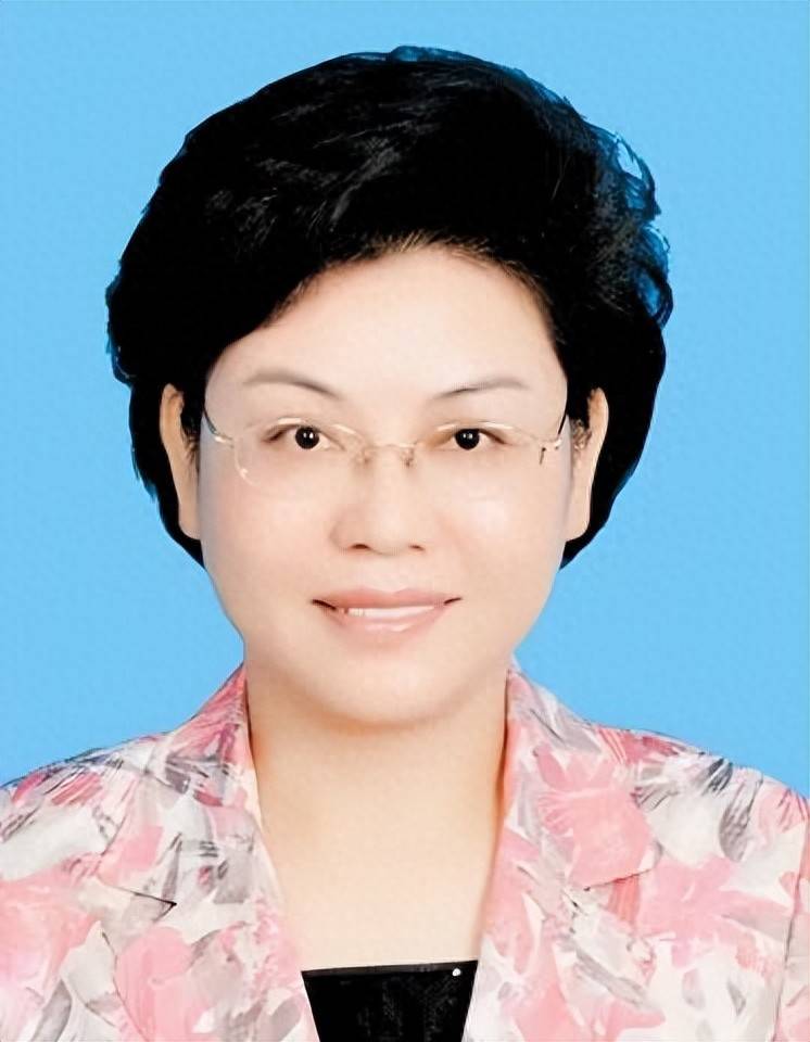 中纪委网站发布：女老虎落马！上个月<strong></p>
<p>虚拟币Steam</strong>，74个干部被查