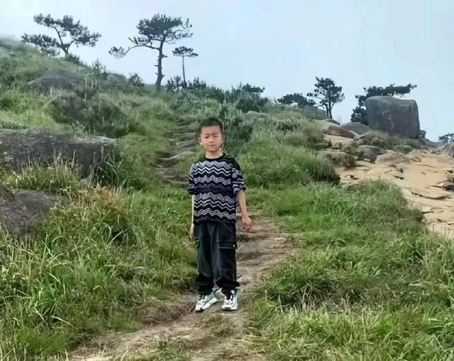 自闭儿失踪后续<strong></p>
<p>中国石化股票</strong>，家长行为惹质疑，救援队员发声，一切早有迹象