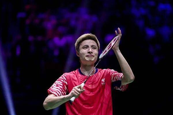祝贺！石宇奇2比1逆转昆拉武特<strong></p>
<p>长盈精密股票</strong>，获得羽毛球世锦赛男单冠军！