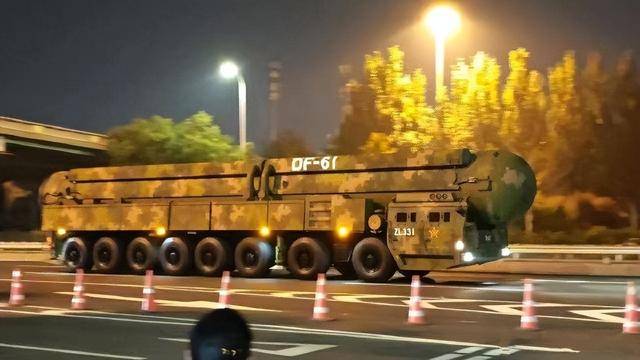 “51”被跳过<strong></p>
<p>大唐电信股票</strong>，东风-61直接登场，比东风-41打的更远、威慑力更强