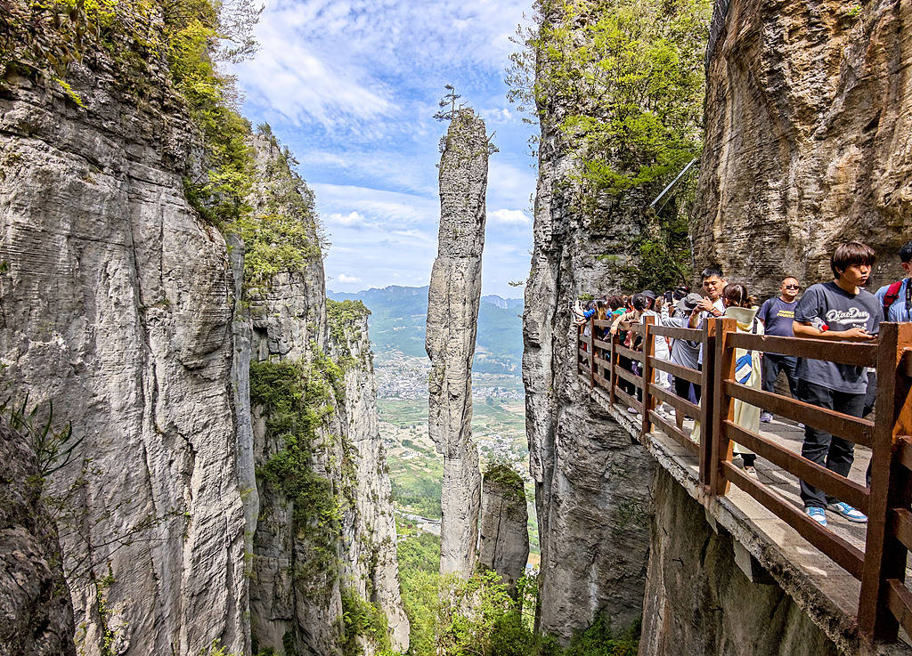 5A级景区付费可“插队”<strong></p>
<p>深圳华强股票</strong>？市场手段用错了地方