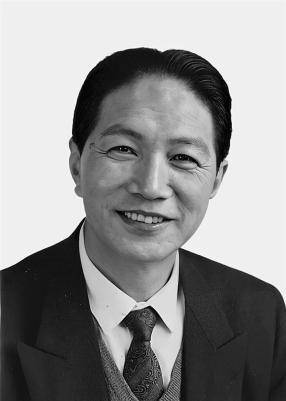 辽宁省人大常委会原副主任毕锡桢逝世<strong></p>
<p>科士达股票</strong>，曾任大连市委书记