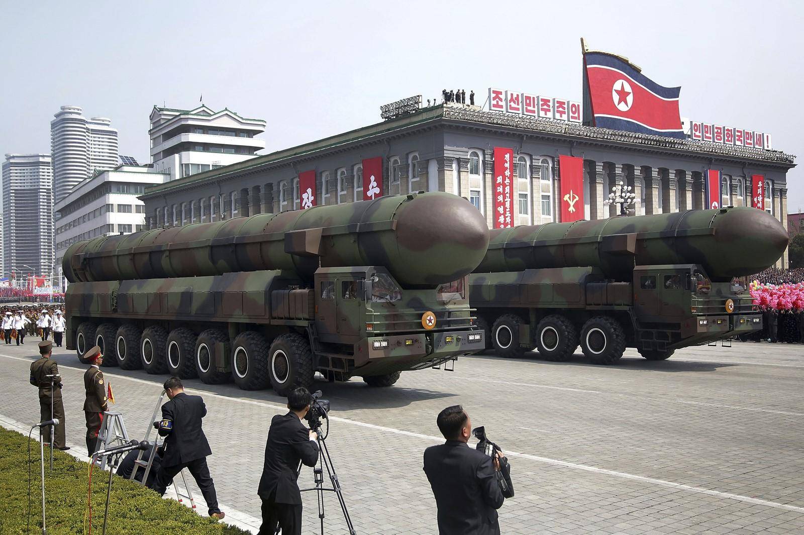 美海豹特种兵突袭胡塞<strong></p>
<p>华胜天成股票</strong>，7500万美元战机坠毁，开火杀死30名也门人