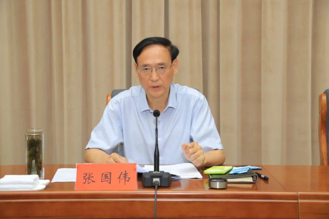 河南通报：正厅级张国伟<strong></p>
<p>良品铺子股票</strong>，主动投案