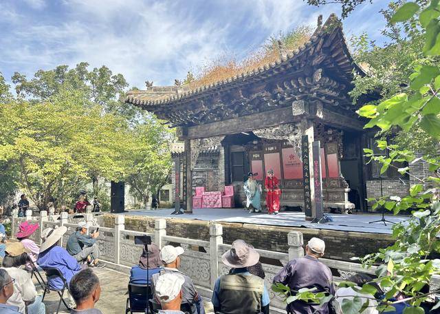 第九届中国戏曲文化周开幕<strong></p>
<p>北京银行股票</strong>，北京园博园化身戏曲百花园