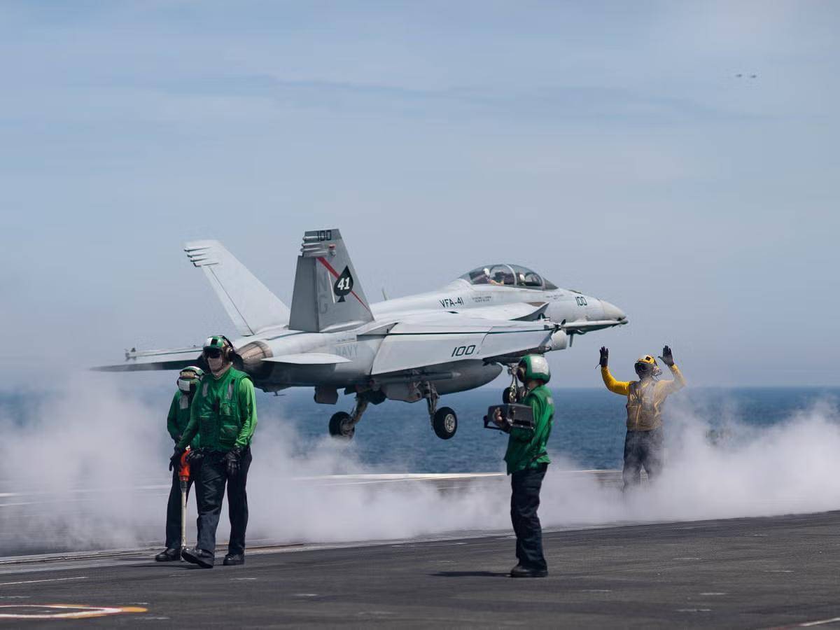 变天了<strong></p>
<p>万科a股票</strong>，美国媒体首次公开承认，美海军在舰载机领域被福建舰击败