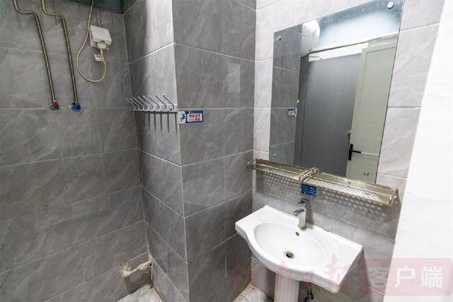 从8人间到夫妻房<strong></p>
<p>万科a股票</strong>，郑州富士康员工幸福安居“进行时”