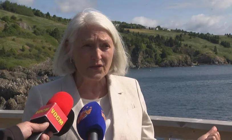 宁愿全部安乐死<strong></p>
<p>中油资本股票</strong>，也不给中国？加拿大养不起30头白鲸，中国愿接手，然而...