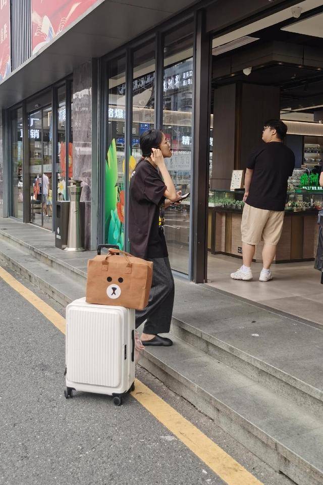 3900美元<strong></p>
<p>中油资本股票</strong>，金价再突破！黄金周深圳“旅游+淘金”火了