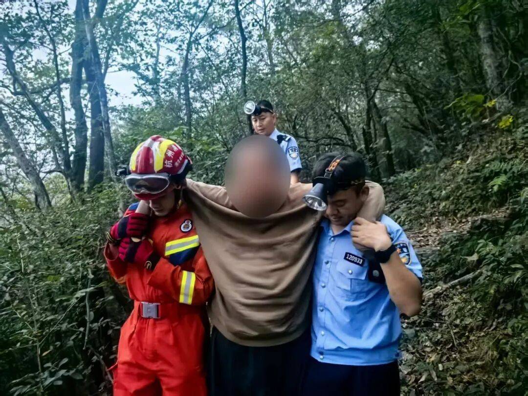 杭州一山脚下<strong></p>
<p>中油资本股票</strong>，网约车司机报警！从清晨等到深夜，未等到乘客下山……紧急搜救！