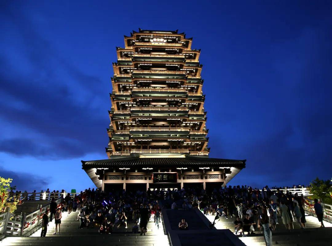 淄博凉了？记者实探：烧烤店“下午5点就排队<strong></p>
<p>中油资本股票</strong>，凌晨2点才收摊”