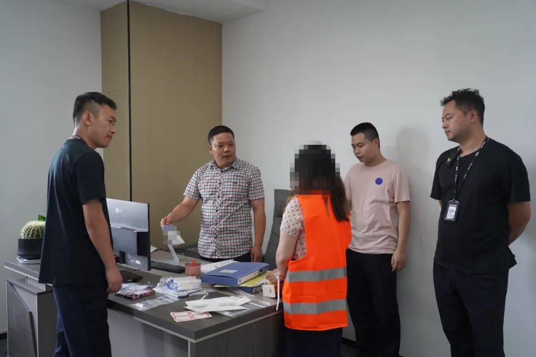 “大师”<strong></p>
<p>中油资本股票</strong>，你算到自己今天被抓了吗？