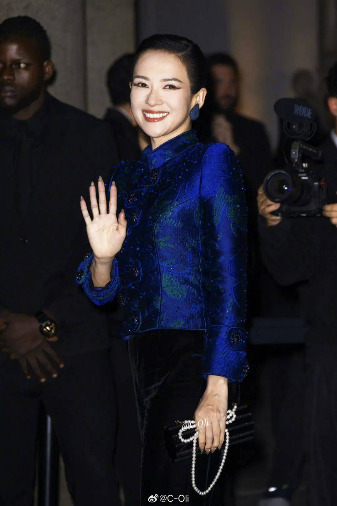 时装周上的女明星<strong></p>
<p>中油资本股票</strong>，秋冬氛围感一键封顶！