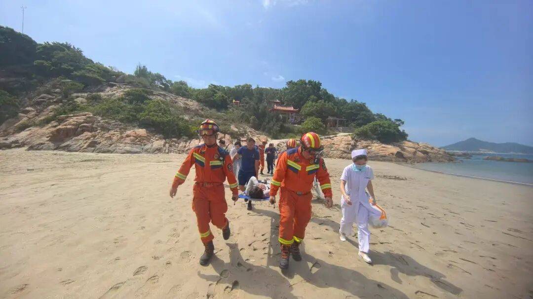 打卡拍照<strong></p>
<p>法拉第未来股票</strong>，再美也不能用生命对焦