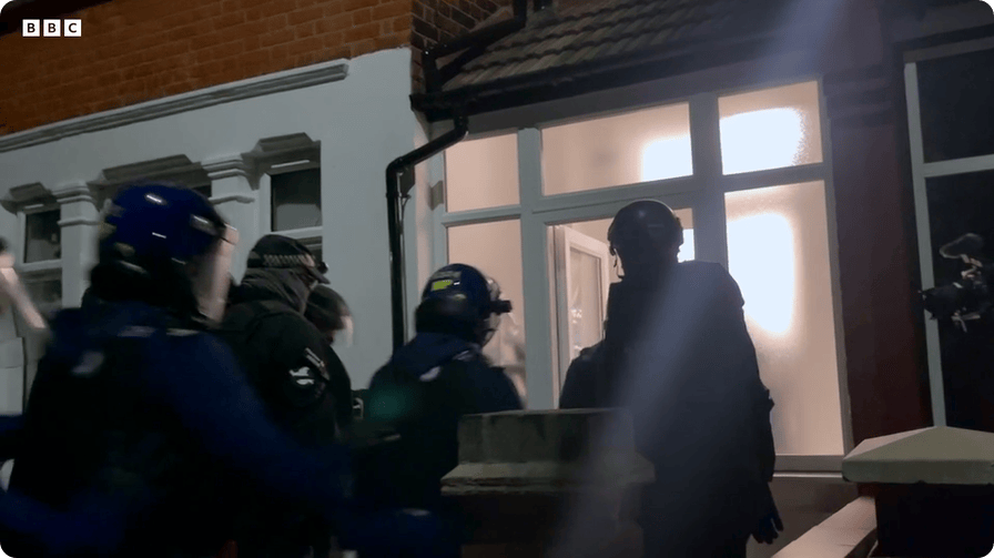 凯特患癌竟因辉瑞疫苗？伦敦4万被盗手机直飞香港<strong></p>
<p>王府井股票</strong>，比贩毒暴利产业链曝光…