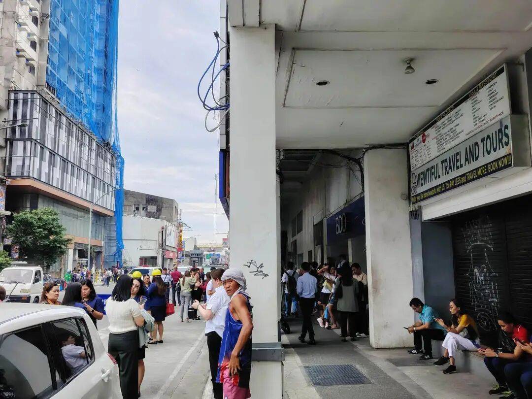 在菲华人亲历7.6级强震：震感强烈<strong></p>
<p>福耀玻璃股票</strong>，有女生被吓哭｜鱼眼·热点