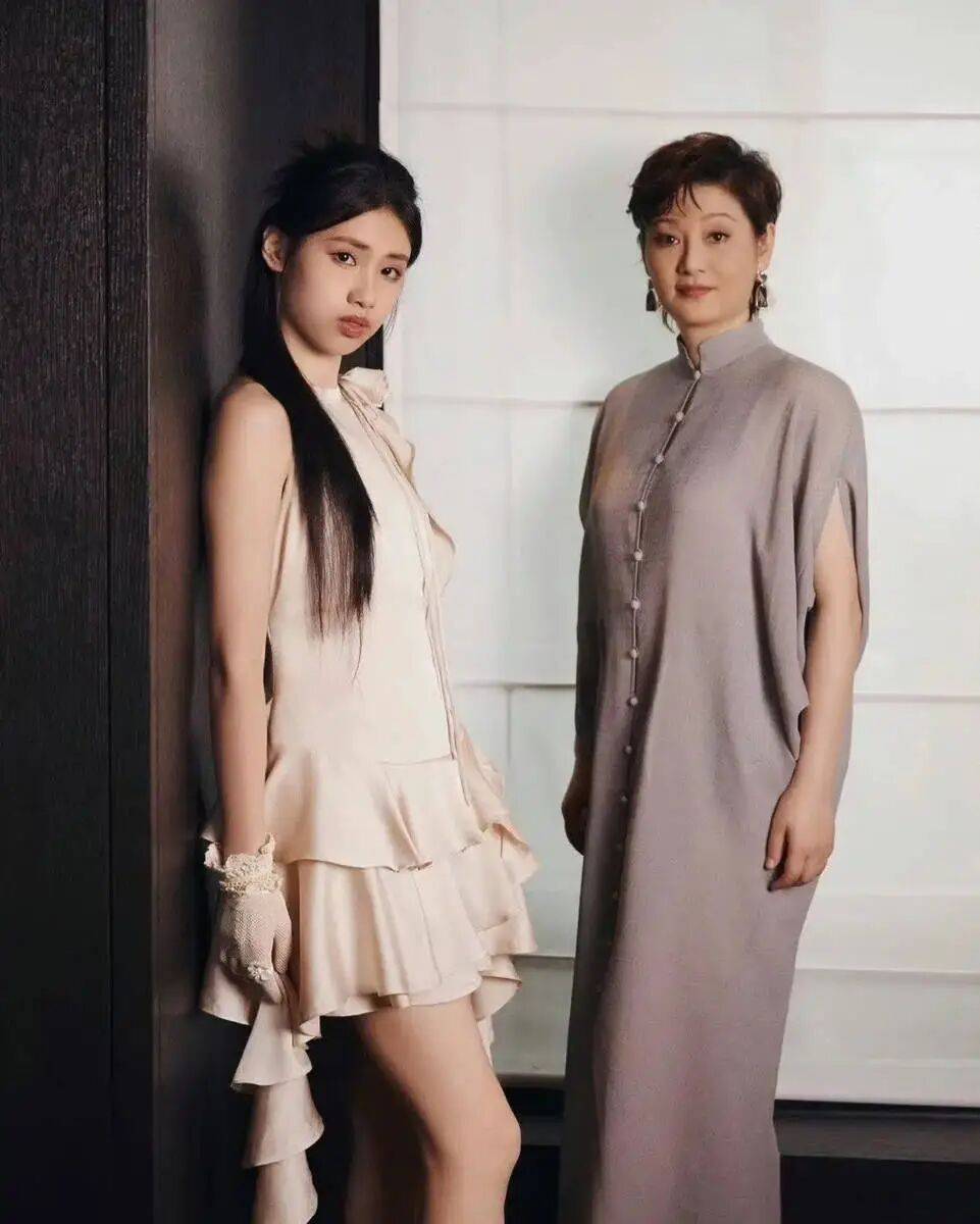 考古|冯小刚带女儿去陈思诚工作室！开个人账号还读影视专业<strong></p>
<p>福耀玻璃股票</strong>，她也要“女承父业”吗？