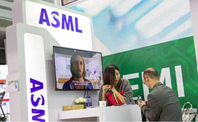 中国升级稀土管制<strong></p>
<p>宁波银行股票</strong>，万万没想到，ASML的EUV光刻机，这次被中国卡住脖子了