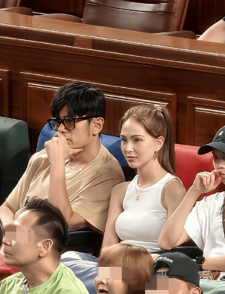 考古|昆凌现身暴瘦变化大！7年剖腹产下3娃<strong></p>
<p>宁波银行股票</strong>，从“打工妹”到“天王嫂”，她的辛苦谁懂