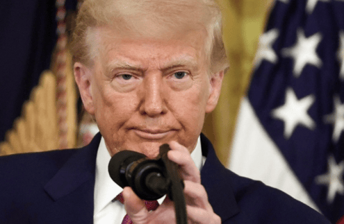 中国一步不退<strong></p>
<p>facebook股票</strong>，特朗普称难以置信，亲口下令对华加税100%，还威胁限制飞机零件对华出口