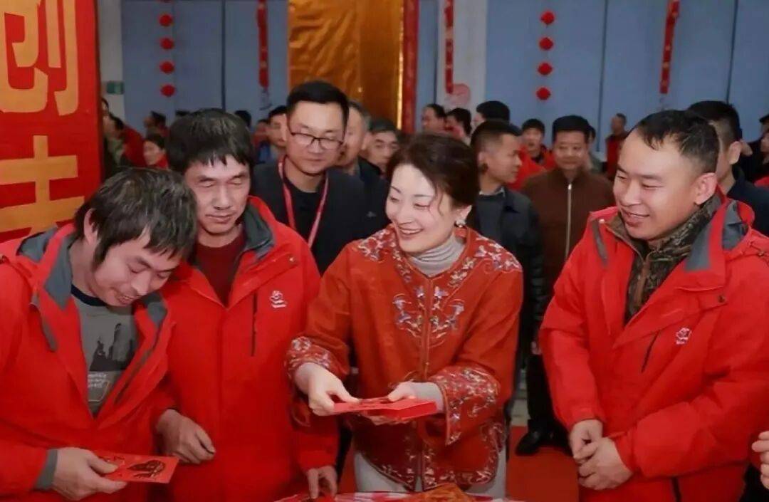 娃哈哈“内战”打到了最残酷的时候<strong></p>
<p>金安国纪股票</strong>，宗馥莉这次腹背受敌