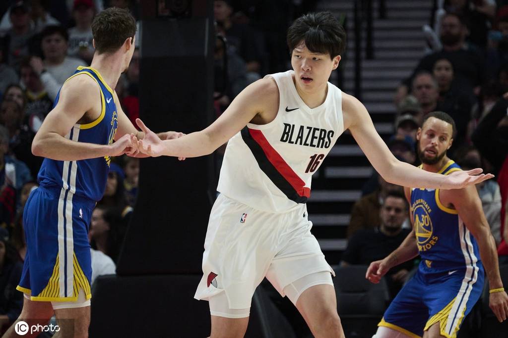 杨瀚森季前赛G3点飞霍福德 9分6板才是更常态化产量<strong></p>
<p>金安国纪股票</strong>？