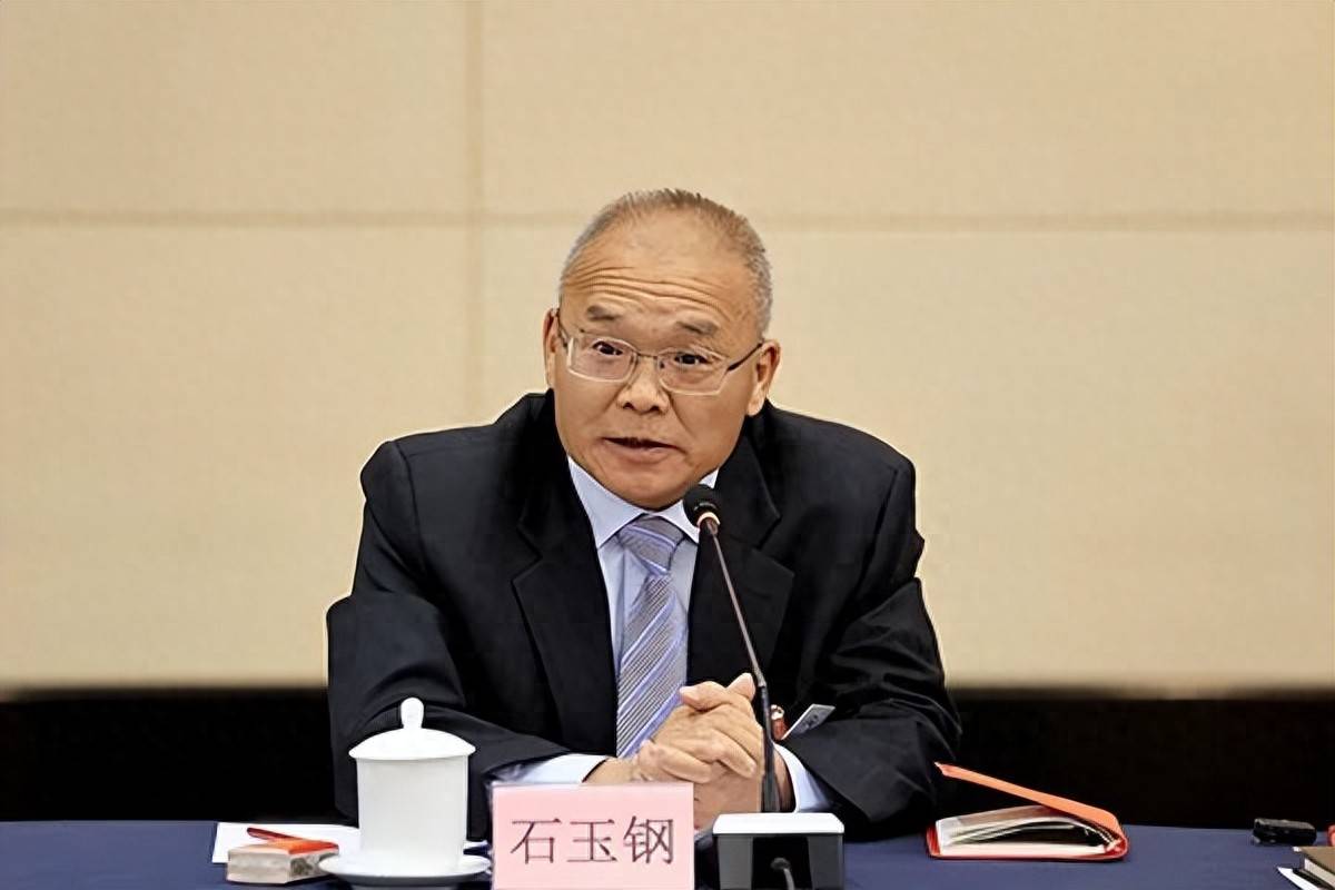 云南省委副书记石玉钢<strong></p>
<p>华友钴业股票</strong>，有新职